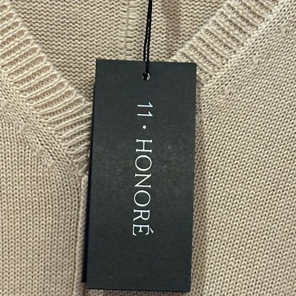 11 HONORÉ women’s NOLA LONG SLEEVE MIDI SWEATER DRESS IN OATMEAL - Picture 12 of 12